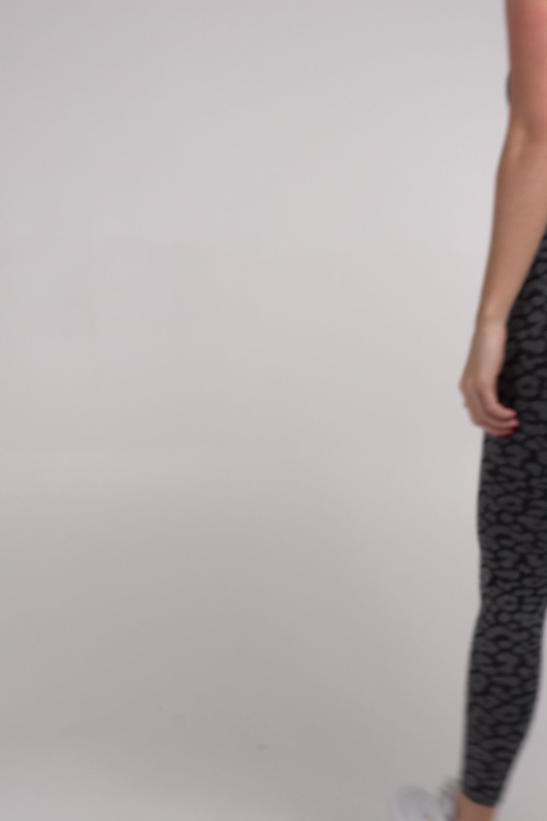 Leo Grey/black Legging